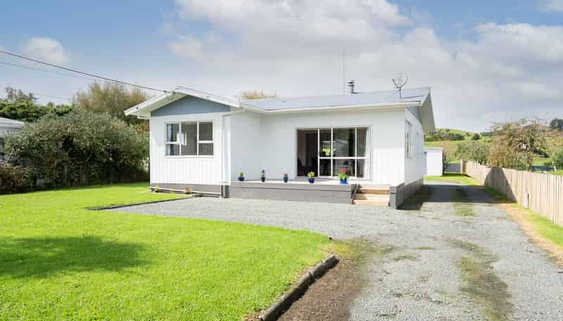 60 Valley Road, Hikurangi