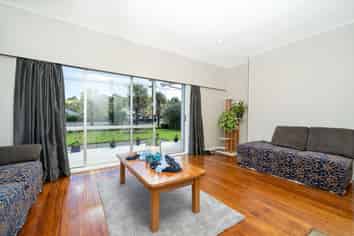 60 Valley Road, Hikurangi