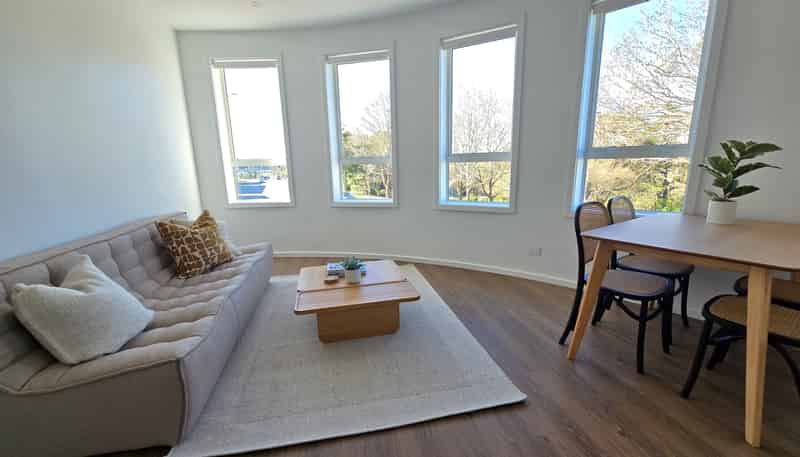 301/2a Oakley Avenue, Waterview