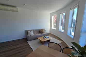 301/2a Oakley Avenue, Waterview