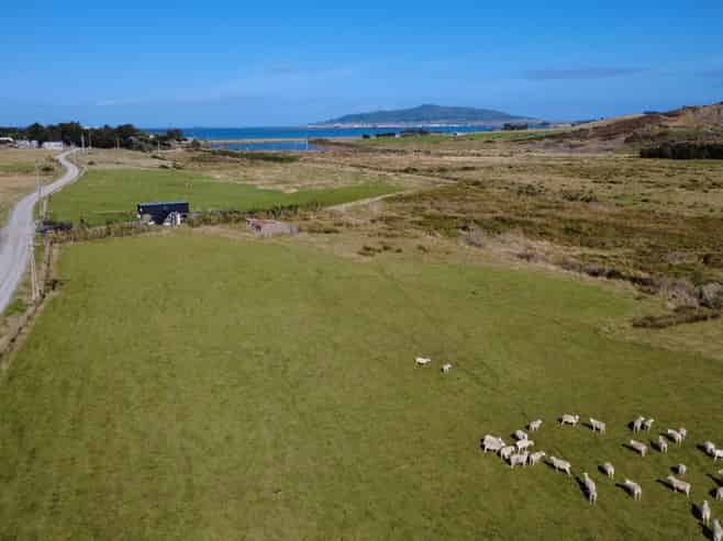 61 Clark Road, Omaui