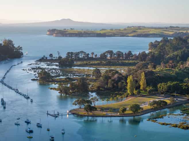 2 Duck Creek Road, Stillwater