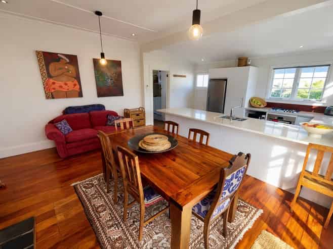 24 Abbotsford Terrace, Devonport