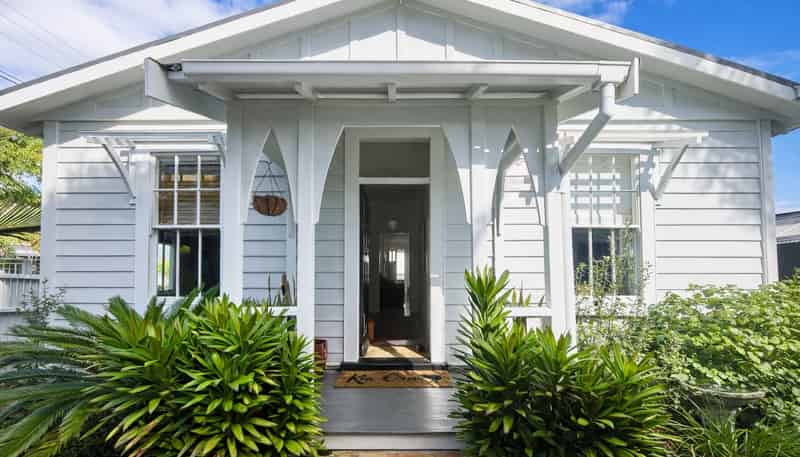 24 Abbotsford Terrace, Devonport