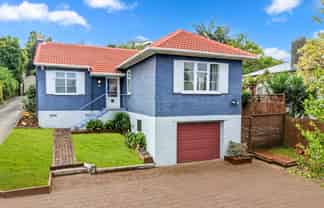 2/2/14 Hogans Road, Glenfield