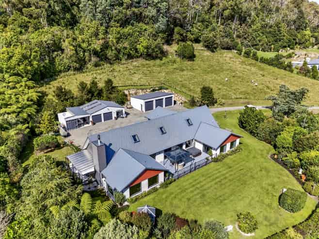 25 Hanawera Ridge Road, Manakau