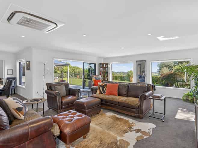 25 Hanawera Ridge Road, Manakau