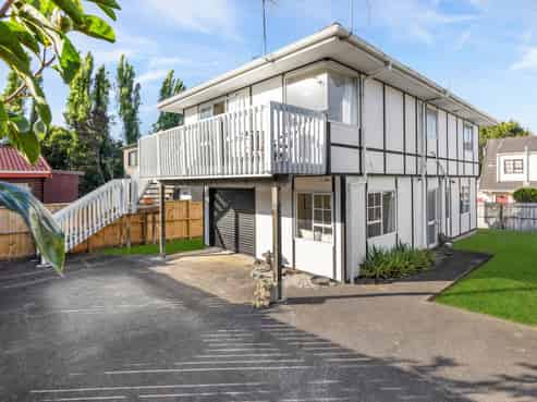 2/3 Ronald Macken Place, Windsor Park