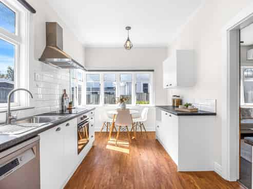 8 Walsall Street, Addington