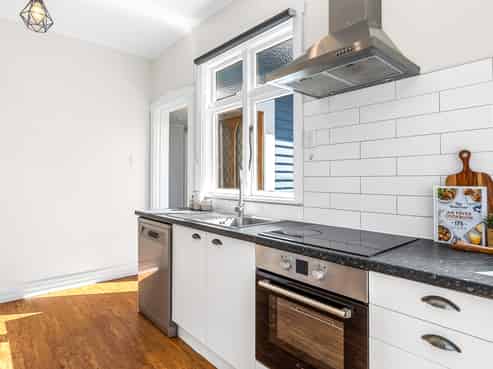 8 Walsall Street, Addington