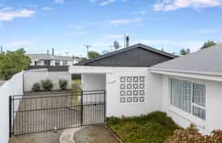 142A Weld Street, Redwoodtown