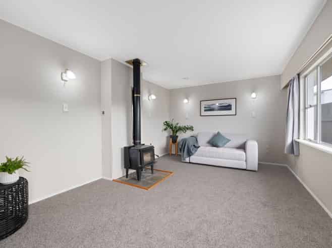 142A Weld Street, Redwoodtown