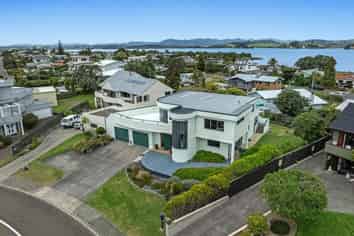 30 Eruini Street, Ohope