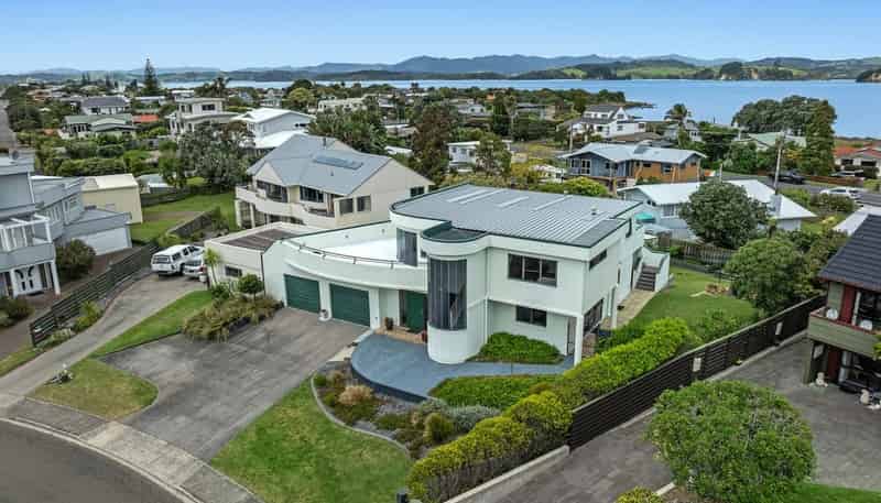 30 Eruini Street, Ohope