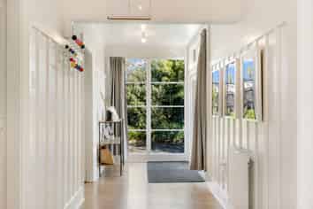 80 Malcolm Avenue, Beckenham