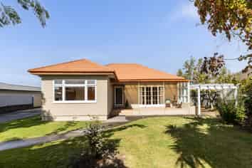 14 Flanders Avenue, Onekawa