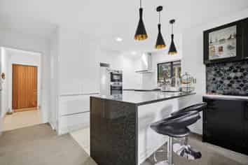 4/18-24 Pannill Place, Oteha