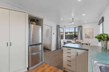 16 Esk Place, Mosgiel