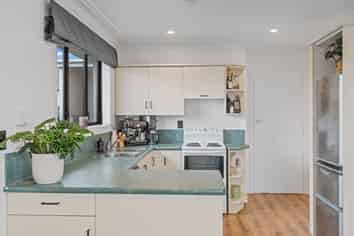 16 Esk Place, Mosgiel