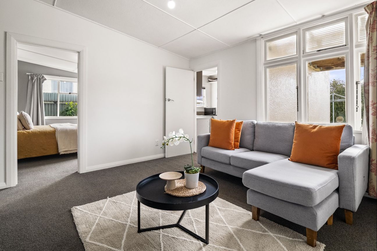 Starter Home or Investment - not yet under offer! – pohled 2