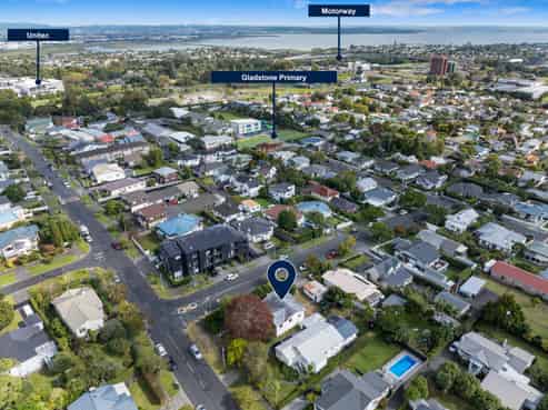 36 Seaview Terrace, Mount Albert