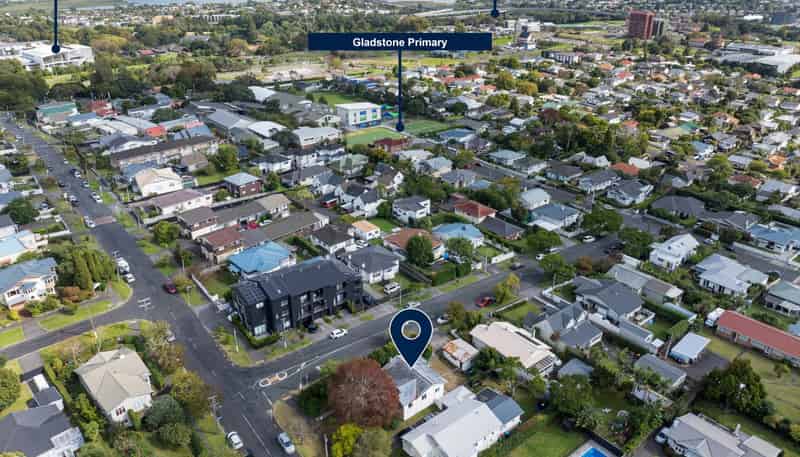 36 Seaview Terrace, Mount Albert