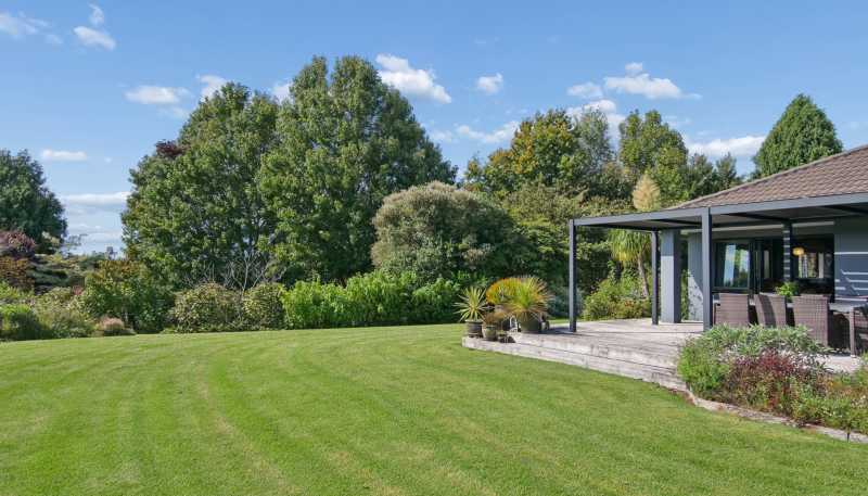 154 Ohinepanea Road, Pukehina