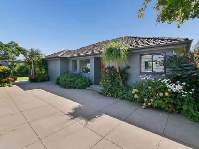 154 Ohinepanea Road, Pukehina