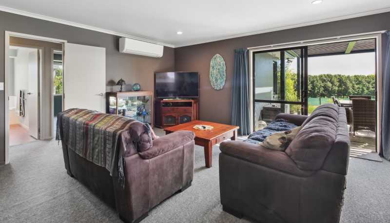 154 Ohinepanea Road, Pukehina
