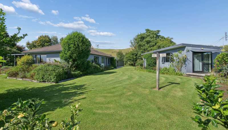 154 Ohinepanea Road, Pukehina