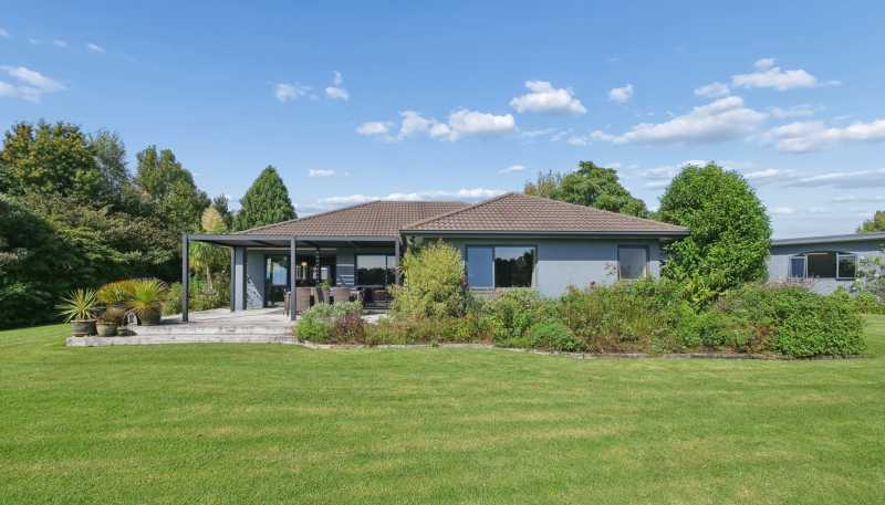 154 Ohinepanea Road, Pukehina