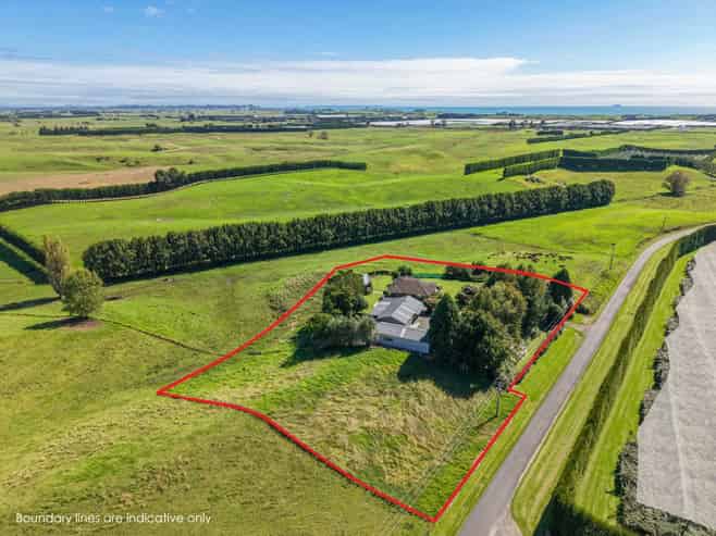 154 Ohinepanea Road, Pukehina