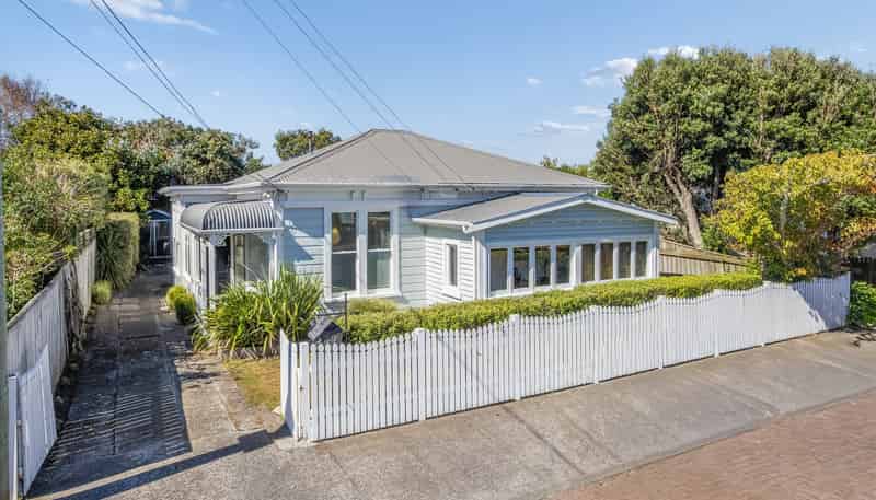 26 Bay Street, Petone