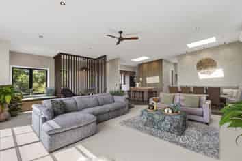 9 Pike Place, Ferndale