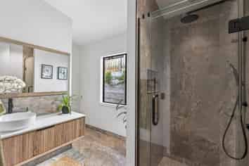 9 Pike Place, Ferndale