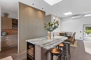 9 Pike Place, Ferndale