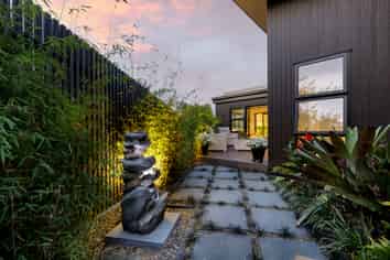 9 Pike Place, Ferndale