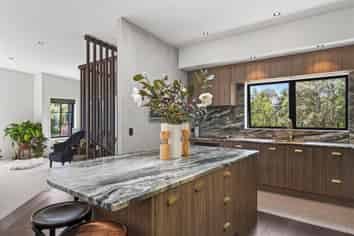 9 Pike Place, Ferndale