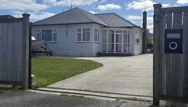 16 Burden Avenue, Wainuiomata