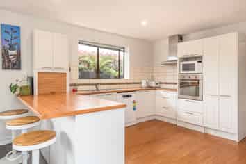 18 Lowry Avenue, REDWOOD