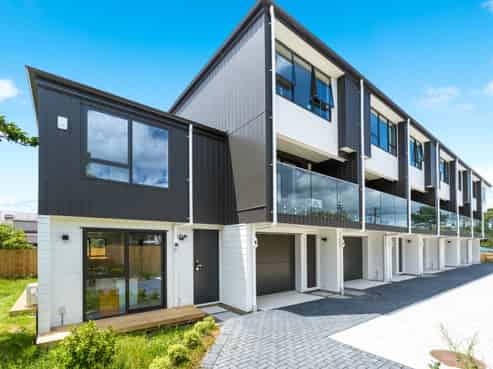 3/36 Longburn Road, Henderson
