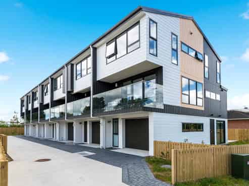 3/36 Longburn Road, Henderson