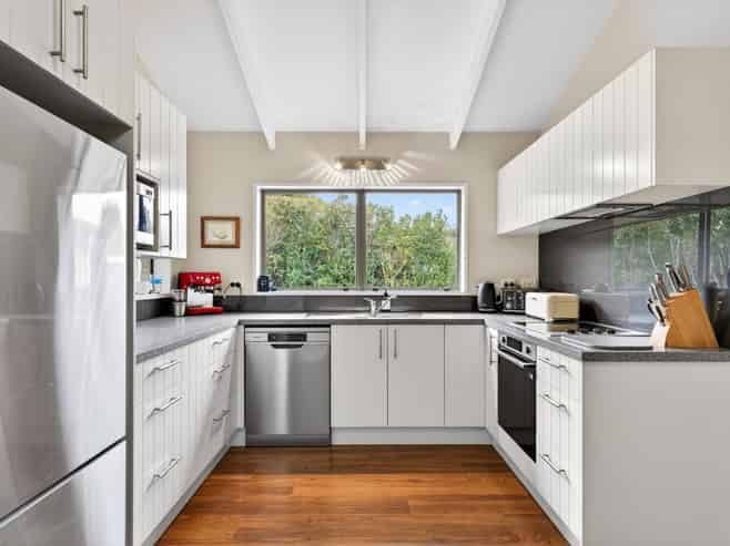 9 Durham Drive, Havelock North