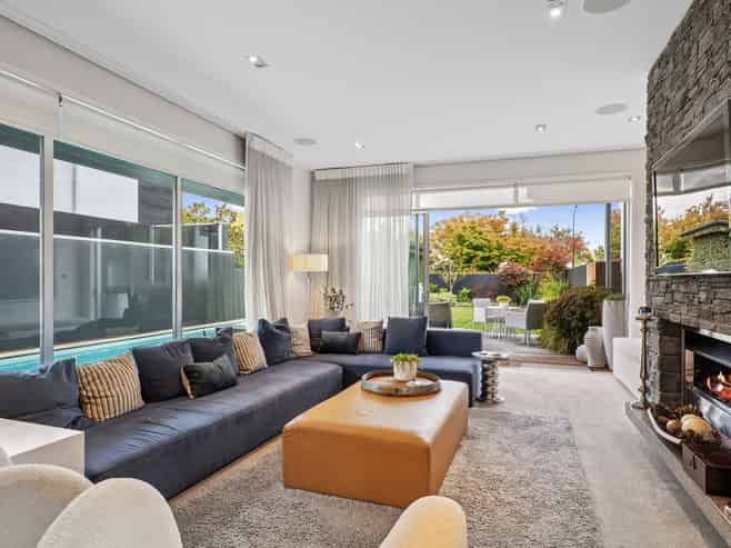 10 Royds Street, Fendalton