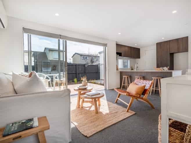 4/33 Frederick Street, Waltham