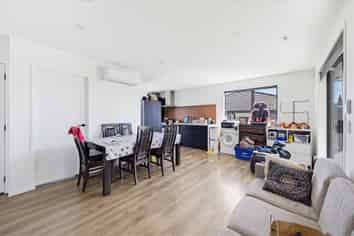 6 Banks Street, Marfell