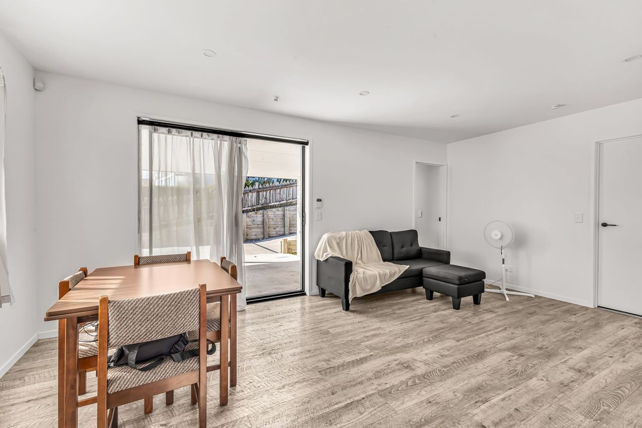 Set the tone for easy family living - Vista 6