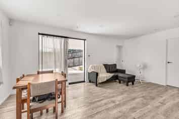 4 Banks Street, Marfell