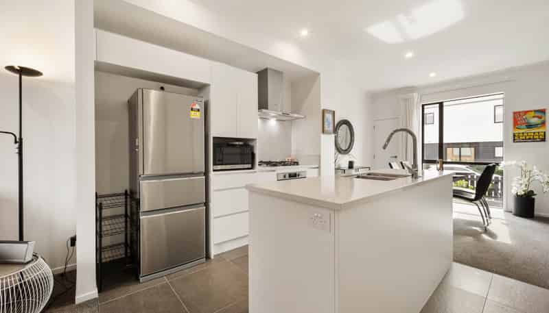 9 David Carnegie Road, Hobsonville