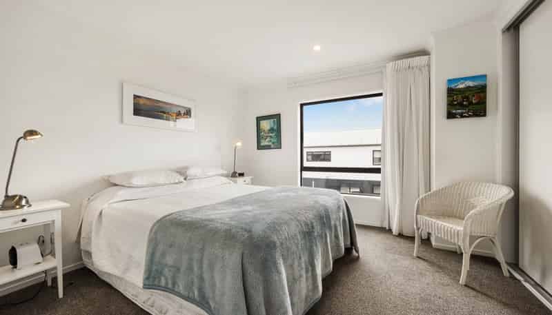 9 David Carnegie Road, Hobsonville